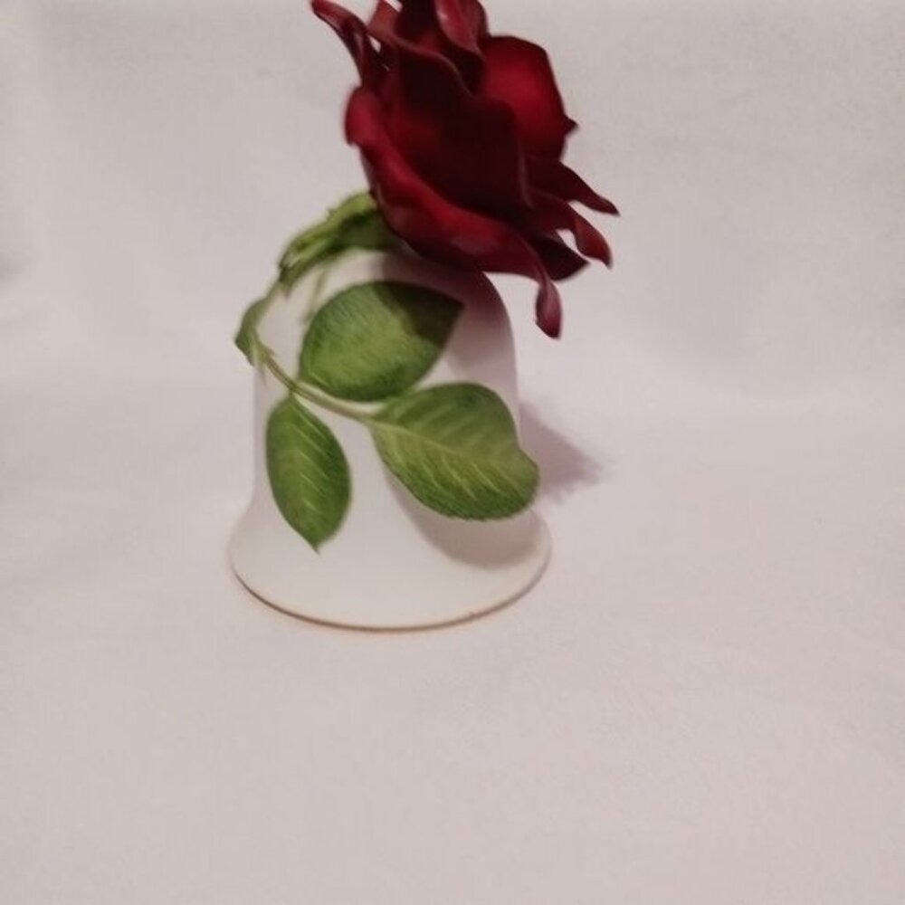Franklin Mint Vtg The royalty rose bell 1984 - Picture 4 of 7